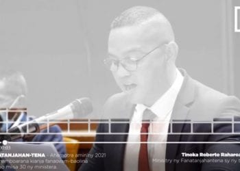 PODCAST – FANATANJAHAN-TENA – Ahemotra amin’ny 2021 ny fanamboarana kianja fanaovam-baolina vaovao miisa 30