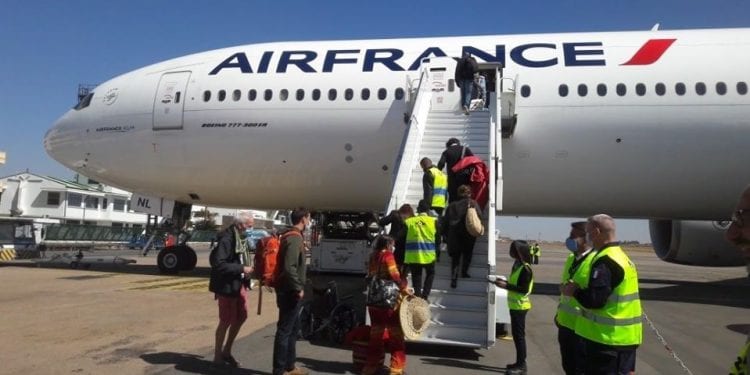 TRANSPORT AERIEN – 381 passagers quittent Madagascar pour la France à bord d&rsquo;un vol de rapatriement Air France ce dimanche