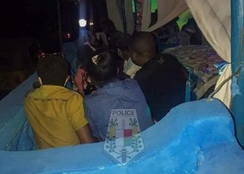 ETAT D’URGENCE – La police ferme huit boîtes de nuit et bars de la région de Diana pour non-respect de règles sanitaires