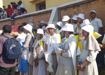 RELIGION – Les dirigeants de l&rsquo;Eglise catholique annoncent la réouverture des églises