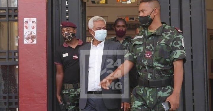 JUSTICE – 44 mois de prison ferme pour l&rsquo;ancien ministre Harry Laurent Rahajason