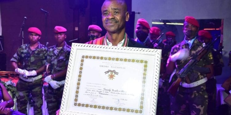 MUSIQUE – Le grade de Commandeur de l’ordre national pour Jaojoby à l’occasion de ses 50 ans de scène