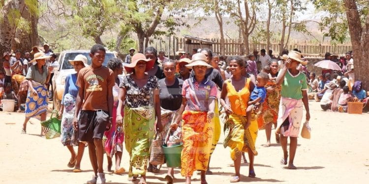 INSECURITE ALIMENTAIRE – Dix tonnes de vivres supplémentaires pour les familles d&rsquo;Antanimora, district d&rsquo;Ambovombe