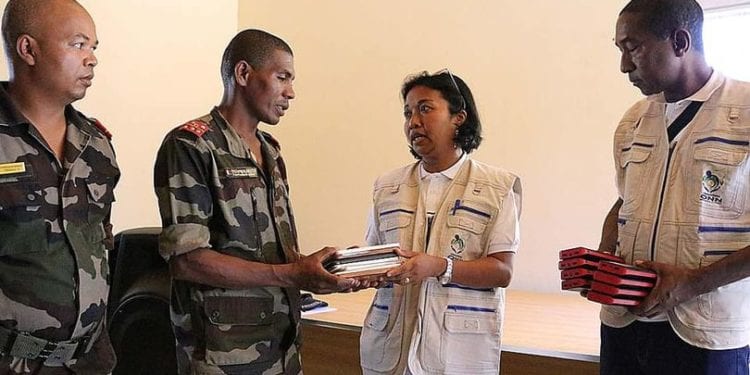 INSECURITE ALIMENTAIRE – Des tablettes et des powerbank pour les  Centres de coordination opérationnelle anti-kere