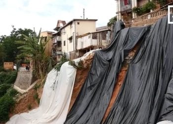 URBANISME – Le dossier relatif au glissement de terrain à Ampasamadinika porté en justice par la Commune urbaine d’Antananarivo