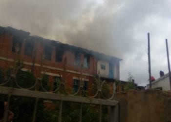 CATASTROPHE – Appel à la solidarité en faveur du lycée catholique Sainte Thérèse Antanifotsy incendié le jour de l&rsquo;an