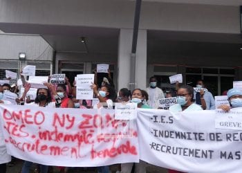GREVE – Le syndicat des infirmiers et sage-femmes annonce 72 heures de trêve syndicale et en appelle au chef de l’Etat pour trouver une solution à leurs revendications