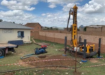 INFRASTRUCTURE – Le premier forage de « solution » aux problèmes d&rsquo;approvisionnement en eau réalisé à Ambohidrapeto pour Antananarivo et ses environs