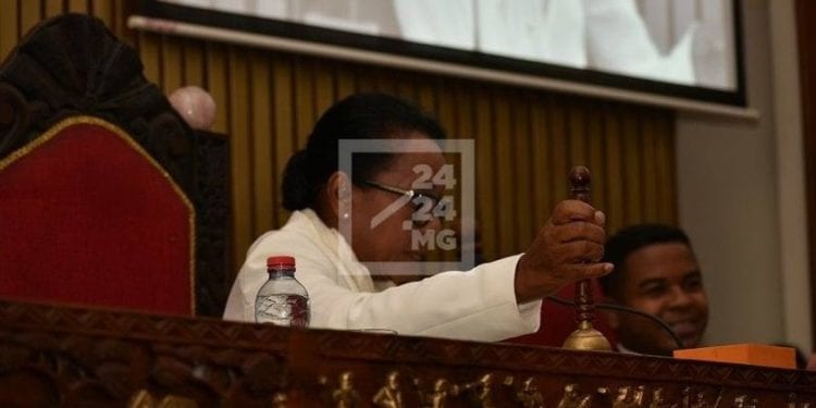 PARLEMENT – Christine Razanamahasoa met en garde les députés par rapport à leurs interventions en dehors du Palais