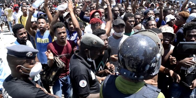 REVENDICATIONS ESTUDIANTINES – Le ministère de l&rsquo;Enseignement supérieur tacle la présidence de l&rsquo;Université de Toamasina
