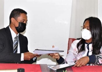GOUVERNEMENT – L’ancienne secrétaire générale du gouvernement, nommée à la Haute cour constitutionnelle (HCC), passe la main à son adjoint récemment nommé