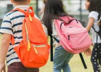 EDUCATION – La reprise annoncée ce 10 Mai dans les établissements français finalement limitée aux classes d’examen