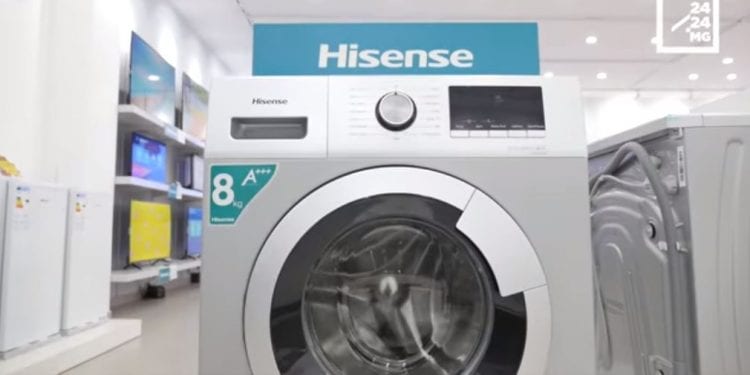 Gagnez du temps, facilité vous la vie avec la machine à laver 8kg de Hisense. Disponible chez Fly Technologies