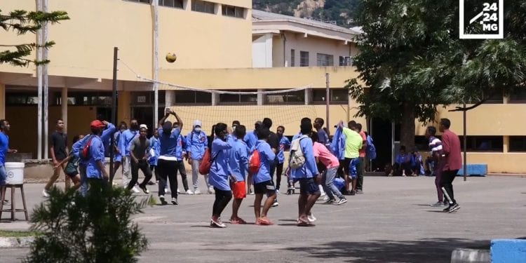EDUCATION – Le projet de calendrier scolaire 2021-2022 prévoit la rentrée scolaire dès début Septembre et les grandes vacances à partir de fin Juin
