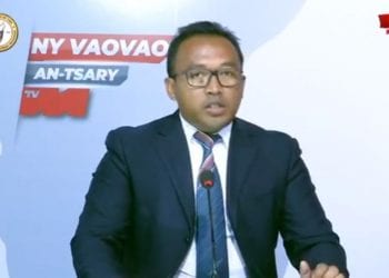 Fanamarihana ny fankalazana ny faha-61 taona niverenan’ny Fahaleovan-tena sy ny nahaterahan’ny Foloalindahy.