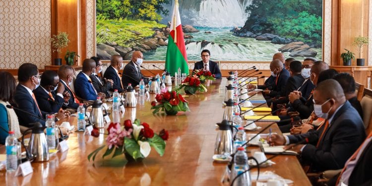 ADMINISTRATION – Les 21 gouverneurs rendent compte de leurs activités des six premiers mois de 2021 au président de la République