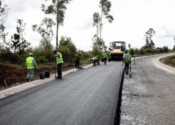 INFRASTRUCTURES – Le ministère de l’Aménagement du territoire et des travaux publics prévoit la fin des travaux de terrassement de la portion Amboasary-Vohidiala de la RN44 avant la fin de l’année 2021