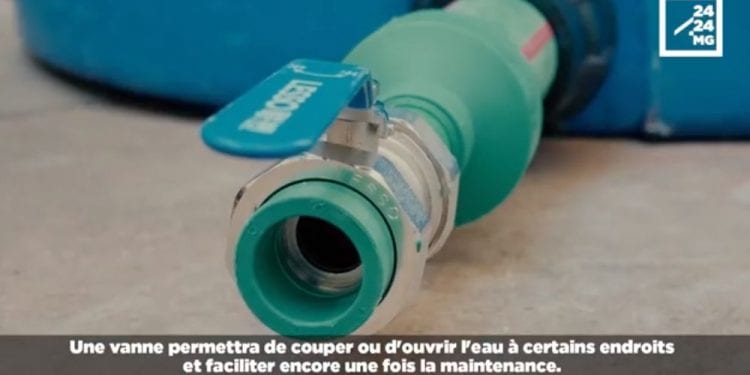 SMTP – Maro ireo faritra eto Antananarivo no mijaly amin’ny famatsiana ny rano.