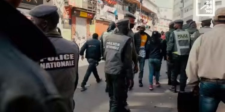TSENA – Mitaky lalana hivarotana ny mpivarotra amoron-dalana