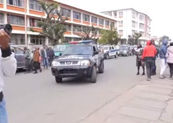 PROJET D&rsquo;ATTENTAT – Première comparution sous haute surveillance pour les suspects dans l’affaire de tentative d’assassinat du président de la République.