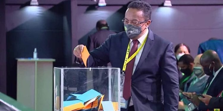 JUSTICE – 10 ans de travaux forcés et 500 millions d’ariary d’amende ferme pour Raoul Arizaka Rabekoto condamné pour détournement de deniers publics et de corruption, cinq ans de prison pour l’ancien Premier ministre Jean Ravelonarivo dans l’affaire Cnaps