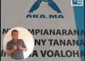 RIVO HENINTSOA ANDRIAMAMPIANINA – « L’expression du visage doit être visible quand on s’exprime par les signes »