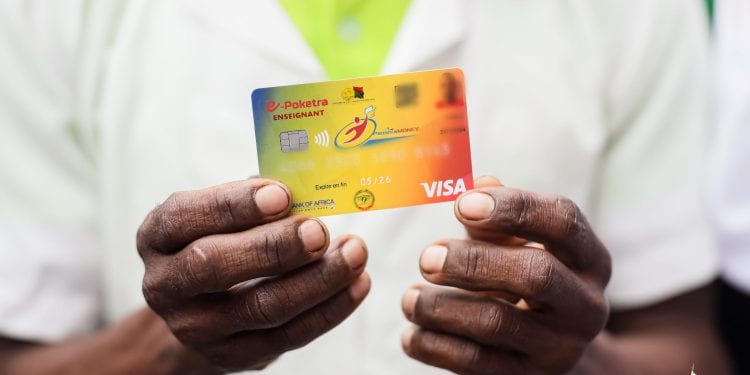 FINANCES – Le prix de la carte bancaire e-poketra, s’élevant à 34.000 ariary par carte, pris en charge par le budget de l’Etat