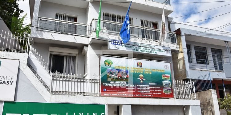 SPORTS – Bras de fer relancé au sein de la Fédération malgache de football (FMF) à l&rsquo;approche des matchs des Barea en attendant les décisions des instances internationales du football