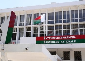HAUTE COUR DE JUSTICE – Les propositions de résolution de mise en accusation de deux anciens ministres transmises à la présidente de l’Assemblée nationale