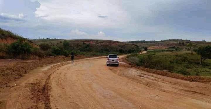 INFRASTRUCTURES – Le ministre des Travaux publics enjoint l’entreprise en charge de la réhabilitation de la route nationale (RN) 44 à réparer d’urgence les portions de route abîmées par les pluies