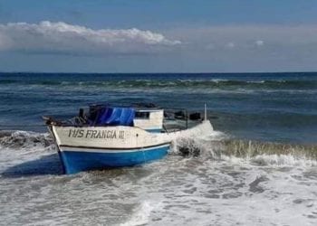 NAUFRAGE A SOANIERANA IVONGO – Le propriétaire et le capitaine du navire Francia interdits à vie d&rsquo;exercice du transport maritime, un état des lieux du secteur du transport maritime à établir