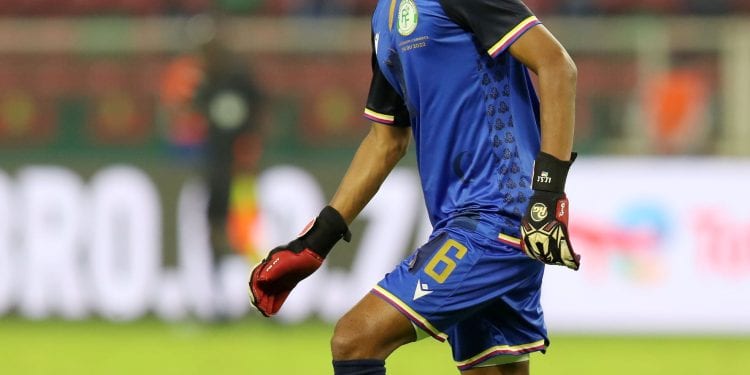 FOOTBALL-A dix contre onze, sans gardien de but attitré, les Comores tombent face au Cameroun (2-1) à la CAN