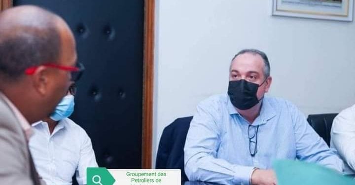 HYDROCARBURES – L’Etat négocie la « vérité des prix » des carburants auprès des opérateurs afin de faire baisser le passif