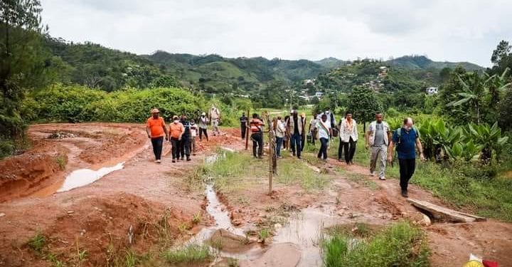 INFRASTRUCTURES – Le président de la République annonce qu’une partie des redevances payées par la société Ambatovy sera utilisée pour réhabiliter la route reliant Moramanga – Anosibe An’Ala