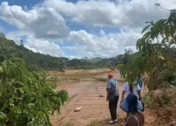 SINISTRE – Quatre avions de type Cessna de l’armée pour larguer une tonne de vivres dans la Commune d’Ifanaera, district d’Ikongo