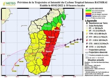 CATASTROPHES – Le cyclone tropical intense Batsirai s’affaiblit et s’approche de la région Vatovavy, il est prévu toucher terre ce samedi en soirée ou dans la nuit