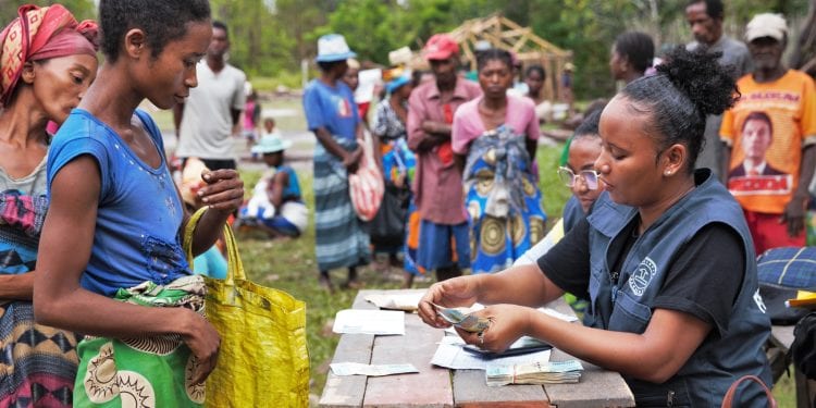 AIDE SOCIALE – Une allocation universelle de 10.000 ariary par enfant octroyée 4.500 enfants issus de 1.600 ménages de la commune de Tataho à Manakara