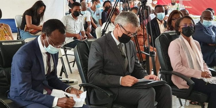 EDUCATION – 22 établissements scolaires endommagés et détruits par les cyclones Batsirai et Emnati à reconstruire grâce à l’appui du Royaume de Norvège