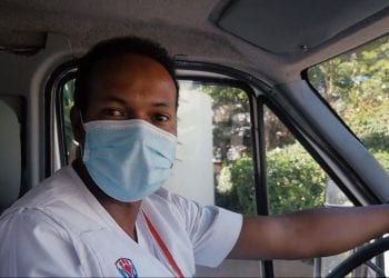 FANOMEZANTSOA THIERRY RABENANDRASANA – Je suis ambulancier et j’aide à sauver des vies