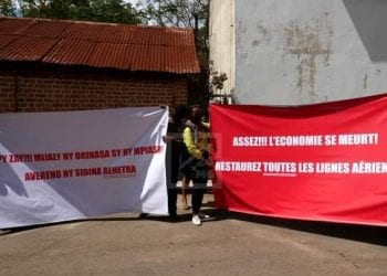TRANSPORT AERIEN – Les opérateurs touristiques se disent satisfaits de la décision de l&rsquo;Etat d&rsquo;ouvrir un peu plus les frontières mais souhaitent l&rsquo;élargissement de la décision à toutes les compagnies aériennes pouvant desservir Madagascar