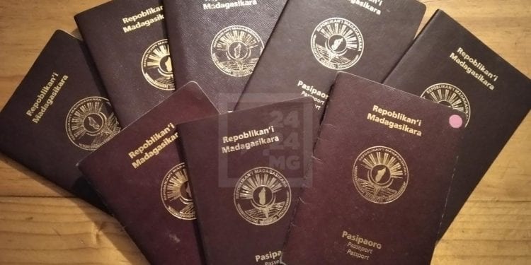 EXPATRIATION – Les autorités affirment ne pas vouloir empêcher les jeunes Malgaches de partir à l&rsquo;étranger mais assurent vouloir les protéger en exigeant le respect des formalités administratives avant leur départ
