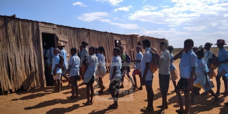 ÉDUCATION – 97% des enfants malgaches âgés de 10 ans ne peuvent pas lire et comprendre un texte court adapté à leur âge