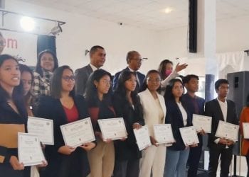 EDUCATION – Des bourses d’études du lycée à l’Université pour alléger les charges familiales