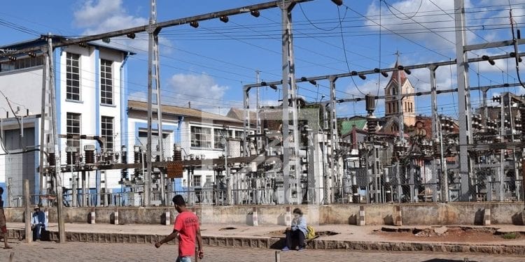 ENERGIE – Le secteur privé appréhende une hausse de 80 à 100 % de la facture d’électricité après avoir effectué des projections sur la base des nouveaux tarifs proposés par la Jirama et appelle à la poursuite des négociations