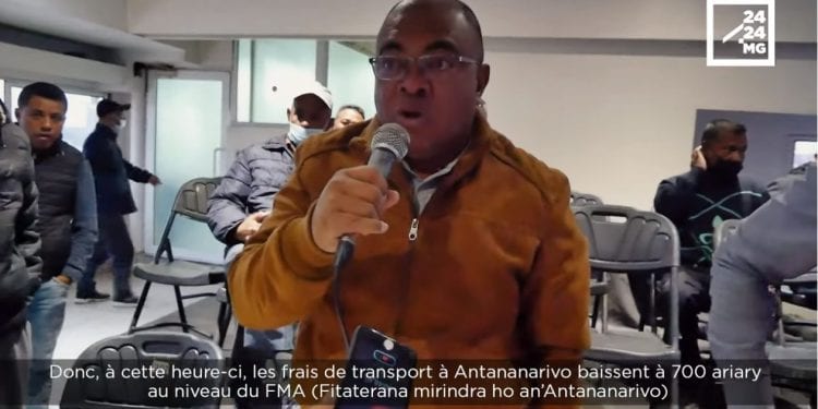 TRANSPORT – Un tarif unique de 700 ariary décidé par les transporteurs urbains après trois heures de réunion