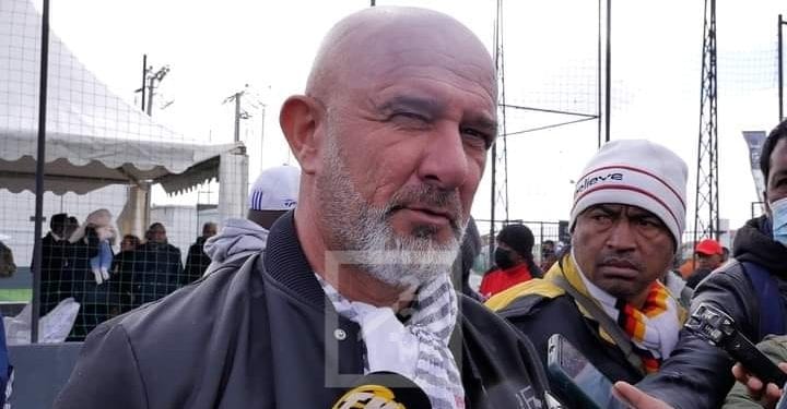 FOOTBALL – Nicolas Dupuis annonce avoir eu l’accord de Kenji-Van Boto et de Rémy Vita pour rejoindre les Barea, pas celui de Francis Coquelin et de Ludovic Ajorque