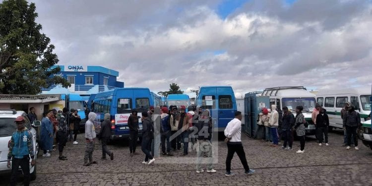 MOBILITE URBAINE – L&rsquo;association des coopératives FMA revient sur sa décision d&rsquo;adopter un tarif à 700 et annonce des frais de transport à 600 ariary pour éviter les conflits avec les passagers et en attendant de nouvelles discussions avec les autorités