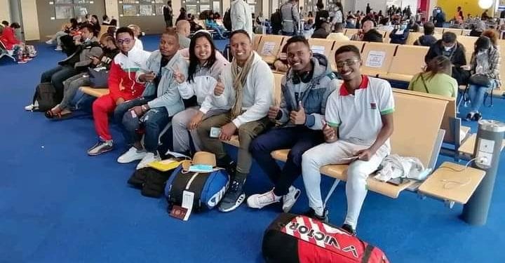 SPORT – L’équipe nationale malgache de badminton participe à deux tournois à La Réunion