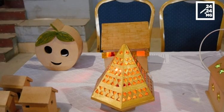 DECO – Une ambiance cosy avec les photophores en céramique sous forme de maisons traditionnelles en miniature