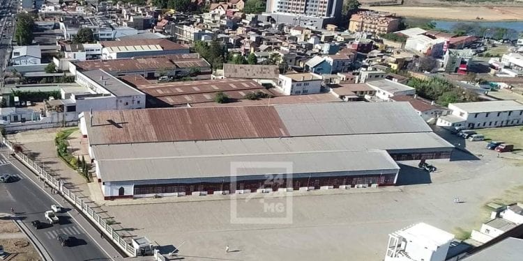 RELIGION – La garde à vue des six fidèles de l’Eglise Jesosy Mamonjy arrêtée dimanche à Ankorondrano prolongée de 48 heures. Leur comparution devant la justice prévue mercredi.